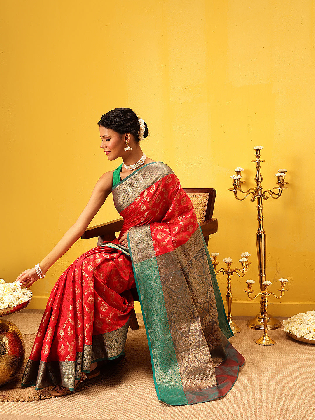 Women Red Banarasi Silk Woven Design Saree With Unstitched Blouse