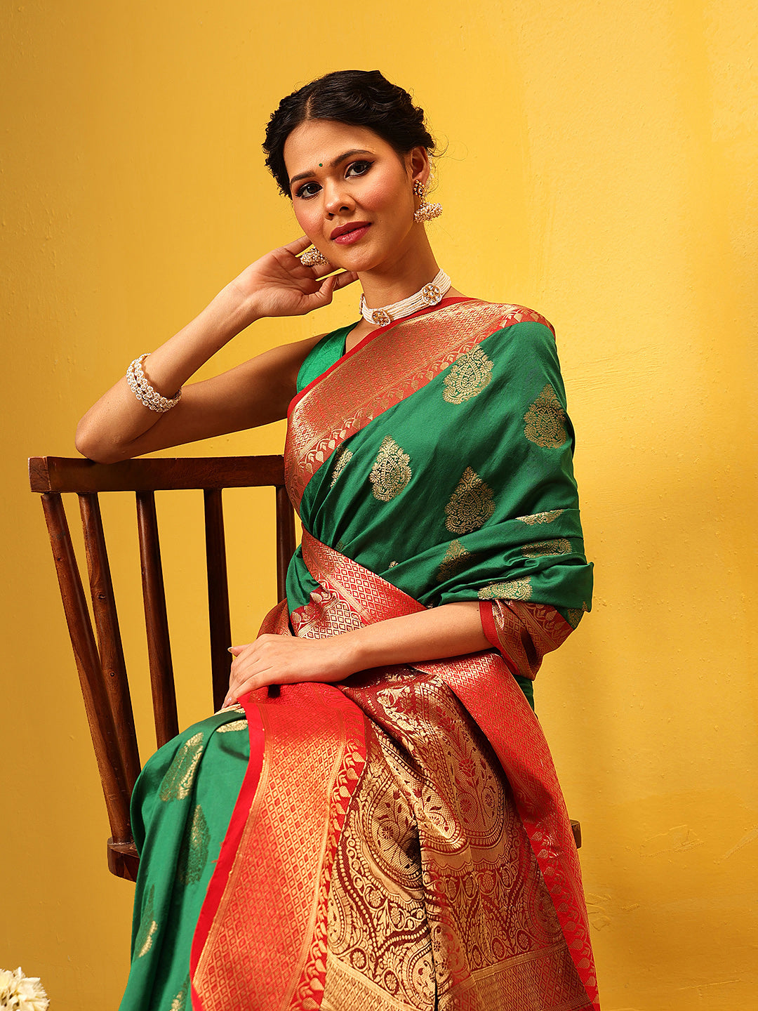 Women Green Banarasi Silk Woven Design Saree With Unstitched Blouse