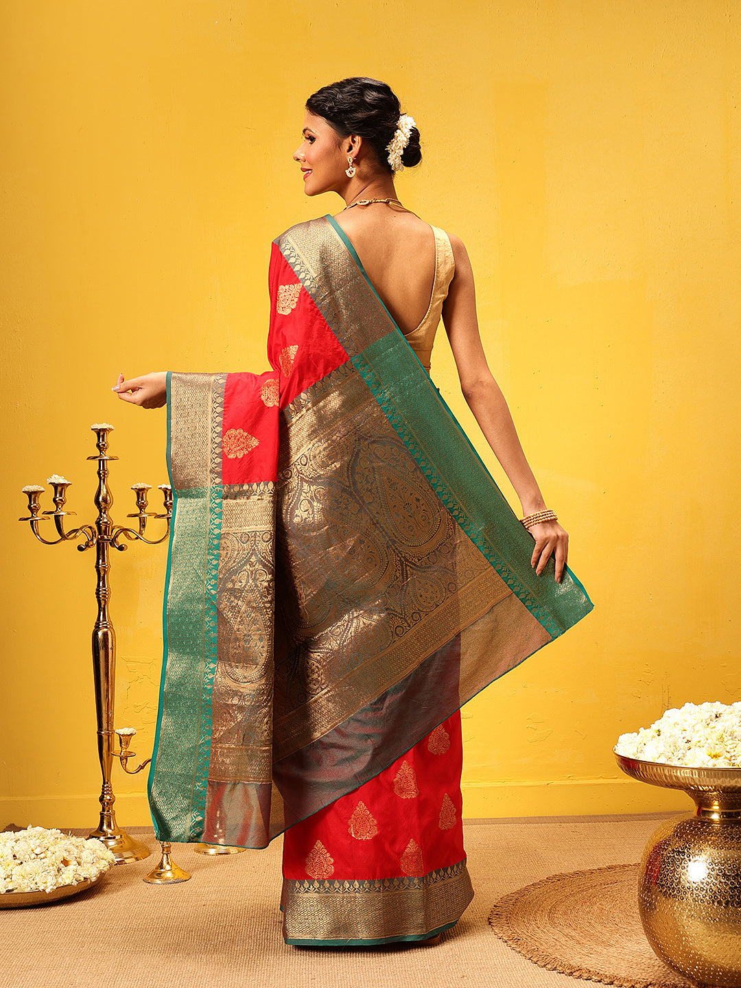 Women Red Banarasi Silk Woven Design Saree With Unstitched Blouse