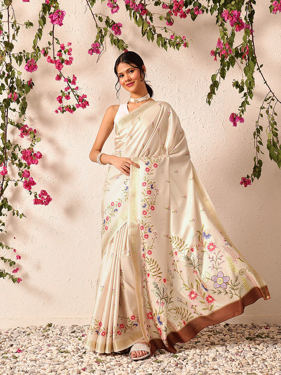 Women Beige Art Silk Digital Printed Saree With Unstitched Blouse