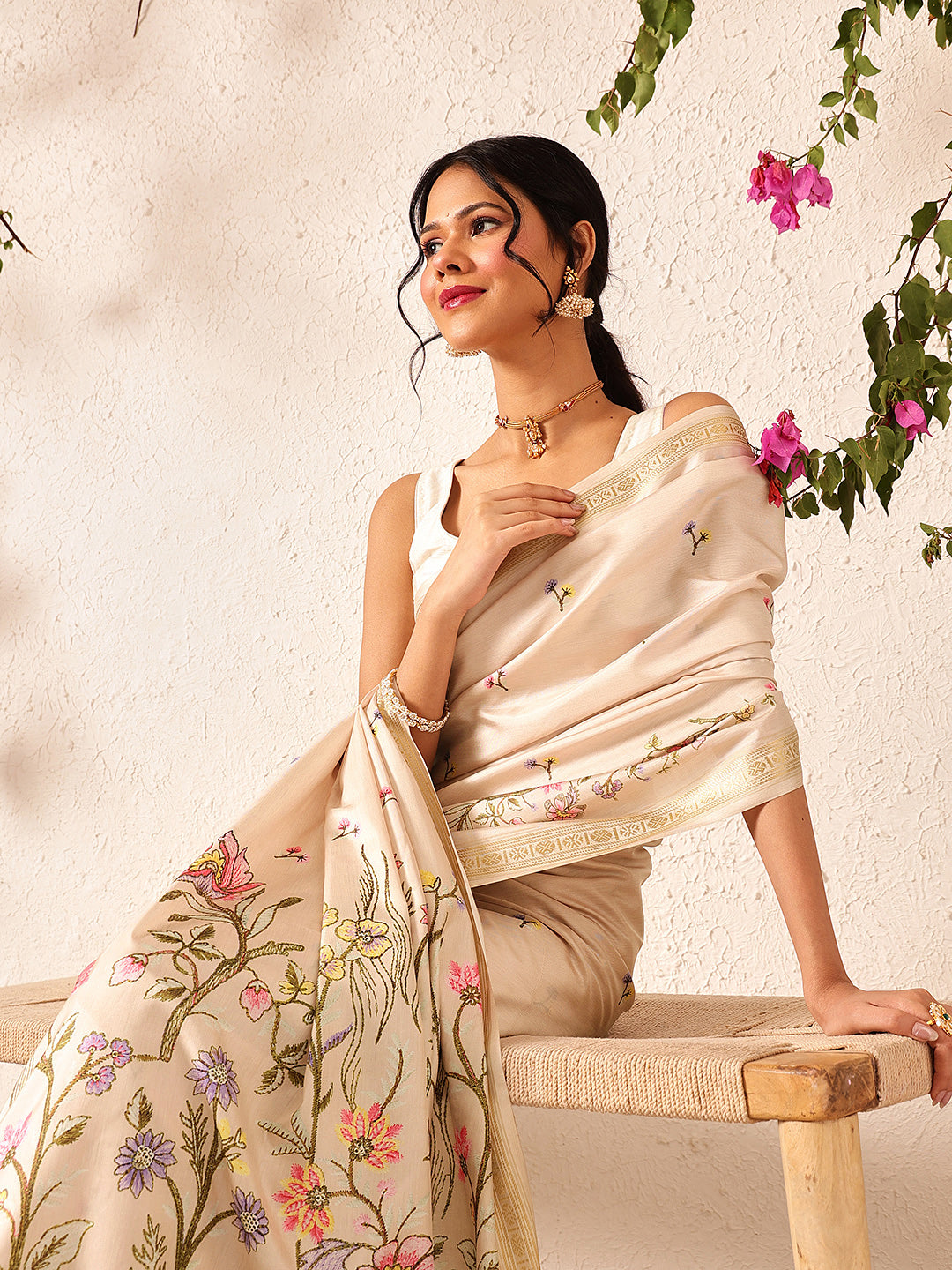 Women Beige Art Silk Digital Printed Saree With Unstitched Blouse