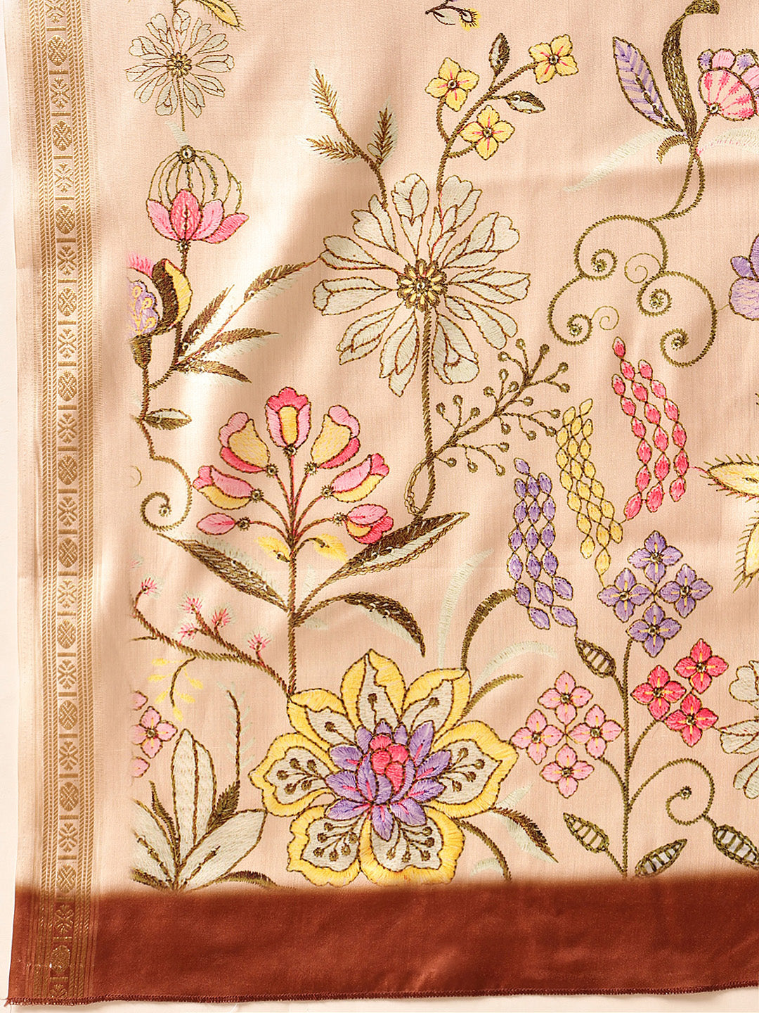 Women Beige Art Silk Digital Printed Saree With Unstitched Blouse