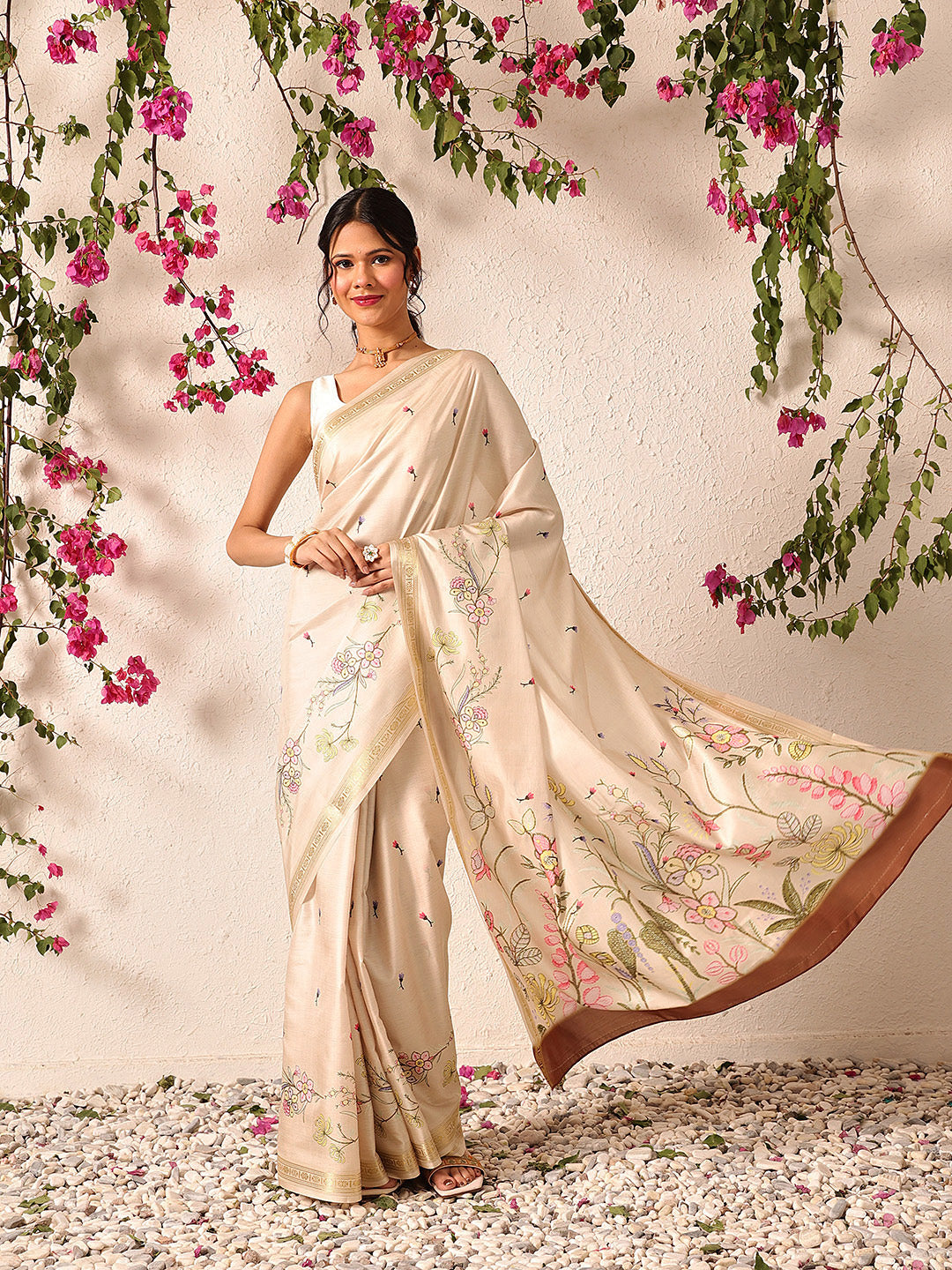 Women Beige Art Silk Digital Printed Saree With Unstitched Blouse