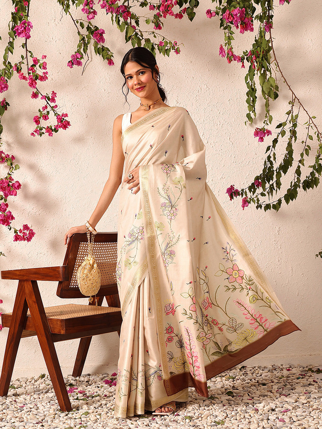Women Beige Art Silk Digital Printed Saree With Unstitched Blouse