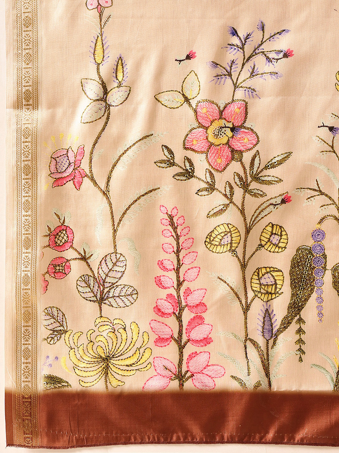 Women Beige Art Silk Digital Printed Saree With Unstitched Blouse
