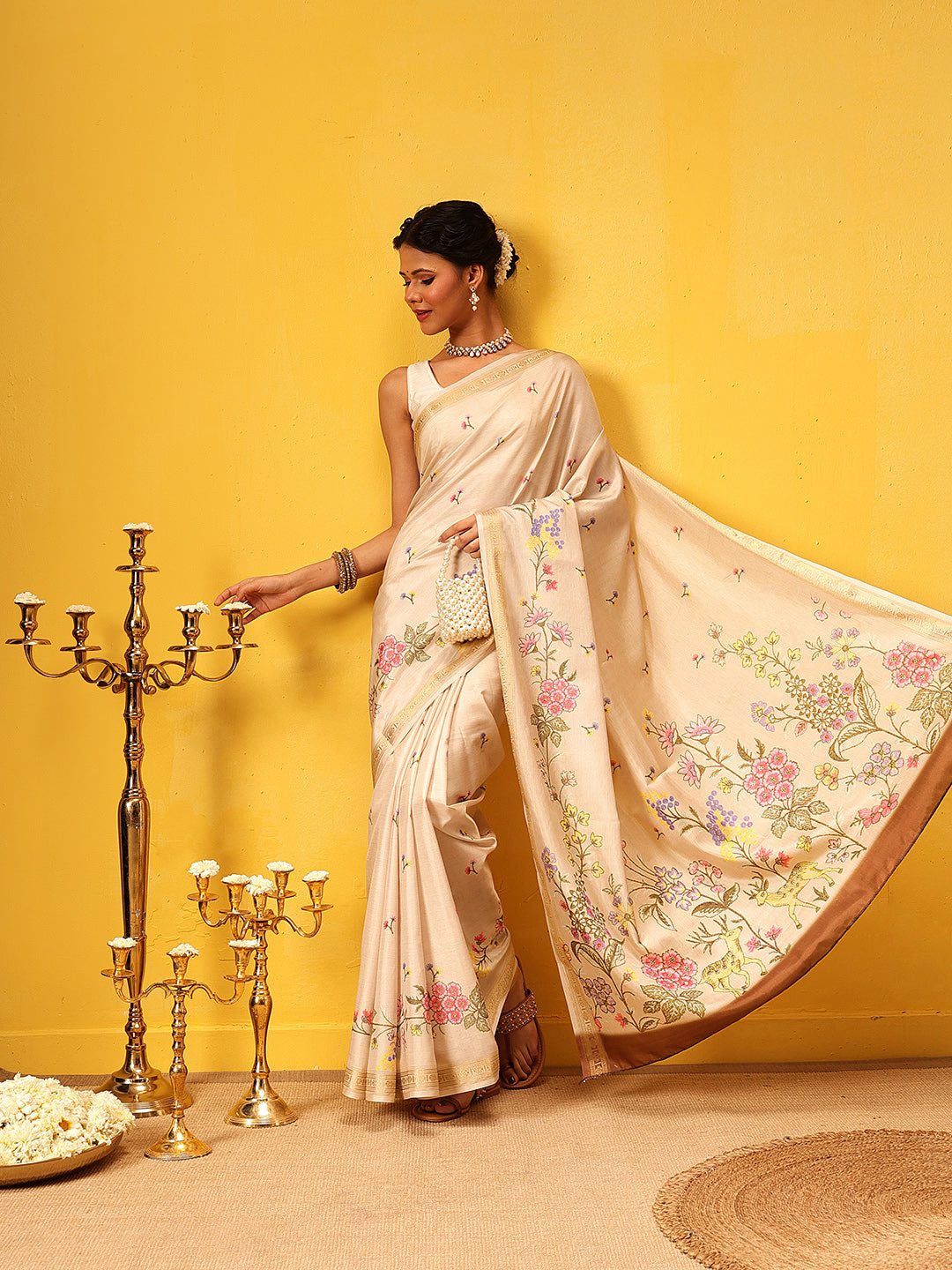 Women Beige Art Silk Digital Printed Saree With Unstitched Blouse