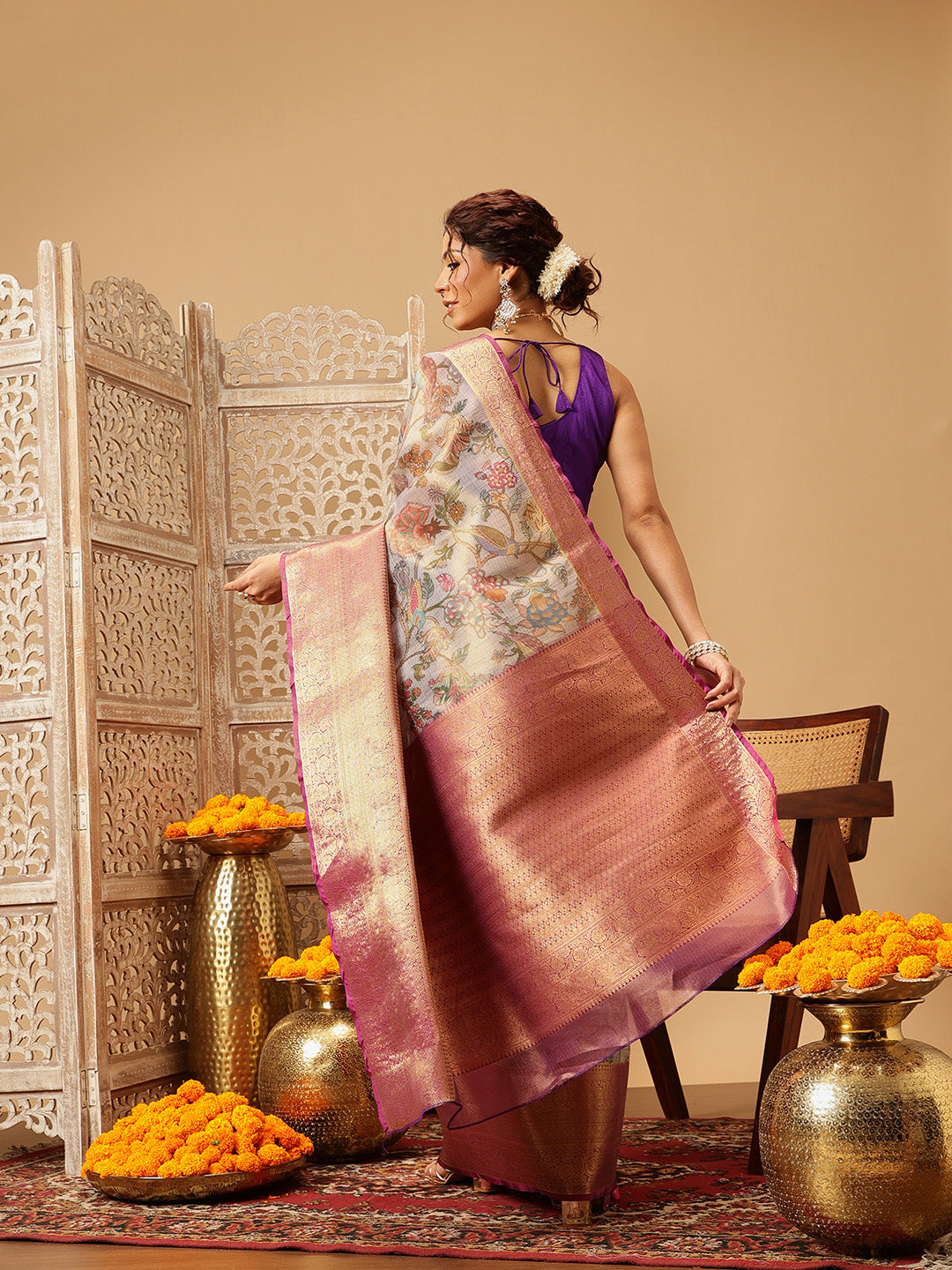 Women Lavender Muga Silk Digital Printed Saree With Unstitched Blouse