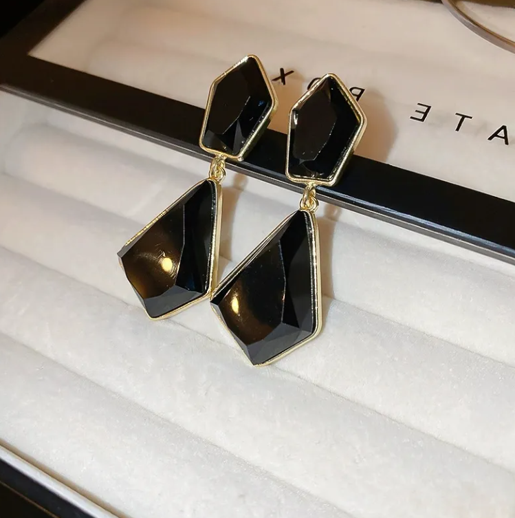 Elegant Geometric Black Stone Dangle Earrings with Gold Plating