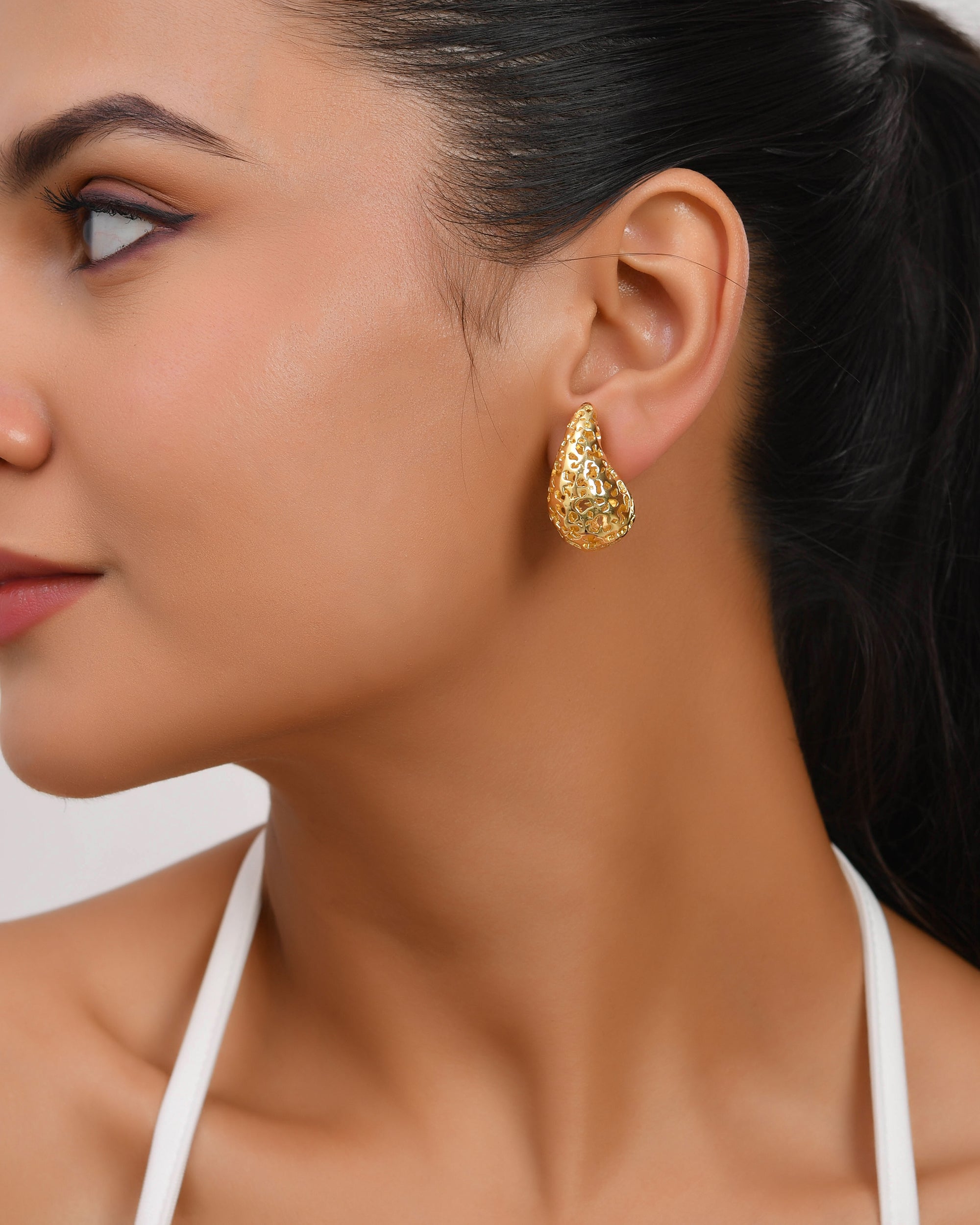 Gold-Plated Teardrop Cut-Out Earrings