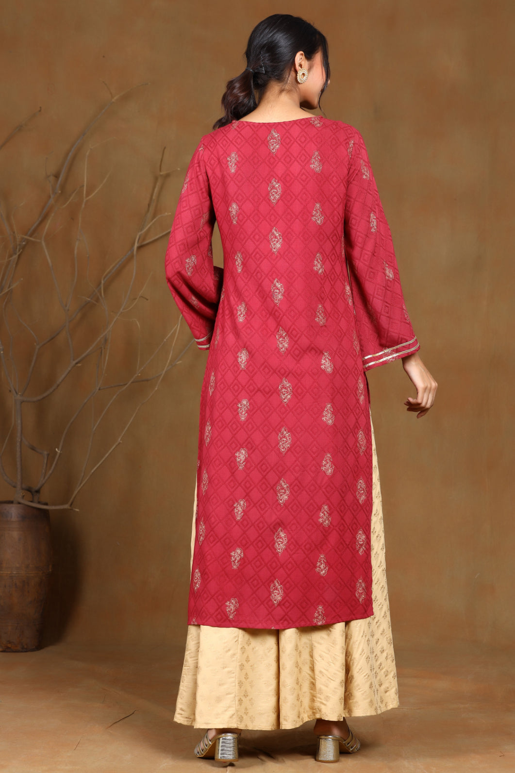 NOZ2TOZ - Made In INDIA.