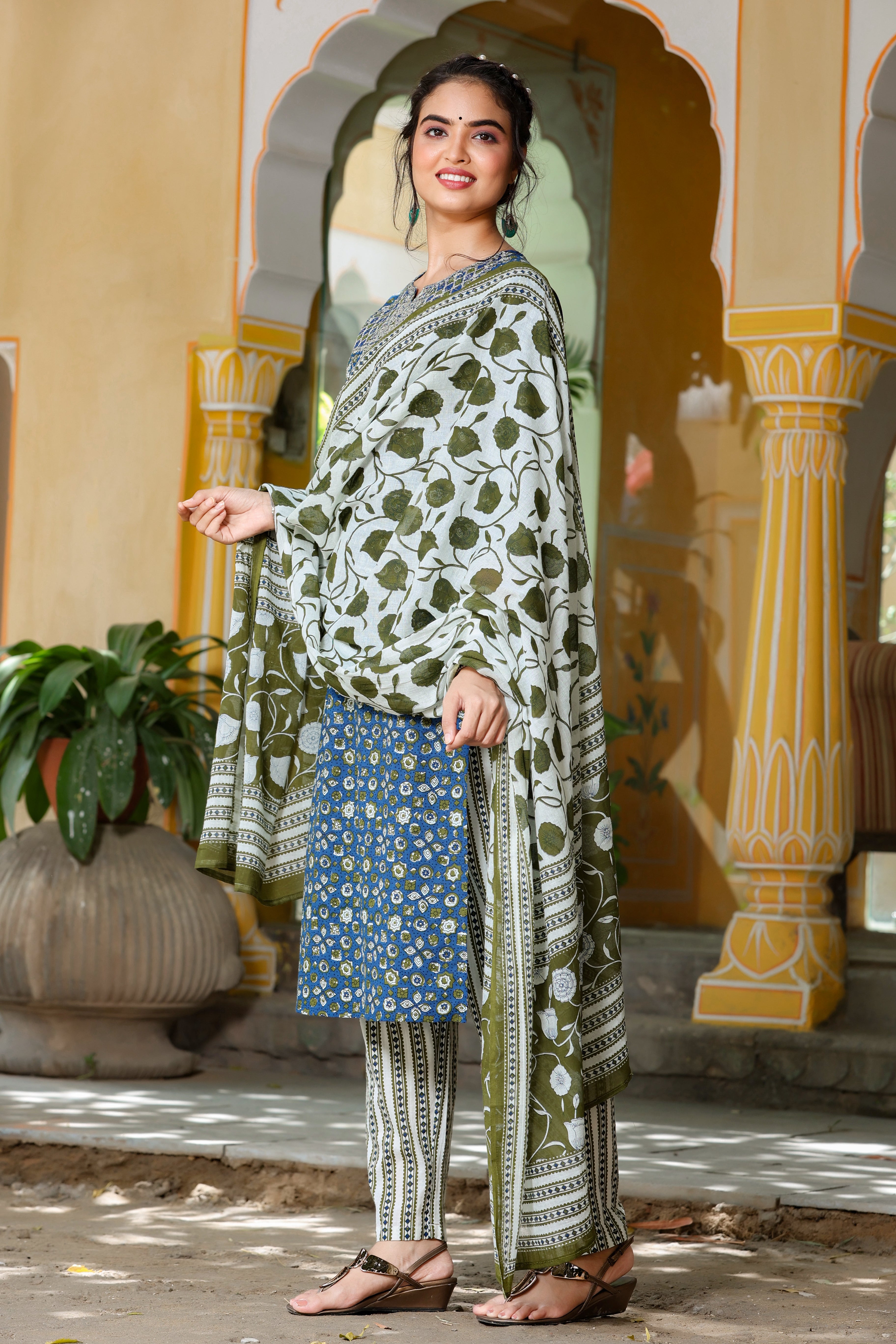 NOZ2TOZ - Made In INDIA.