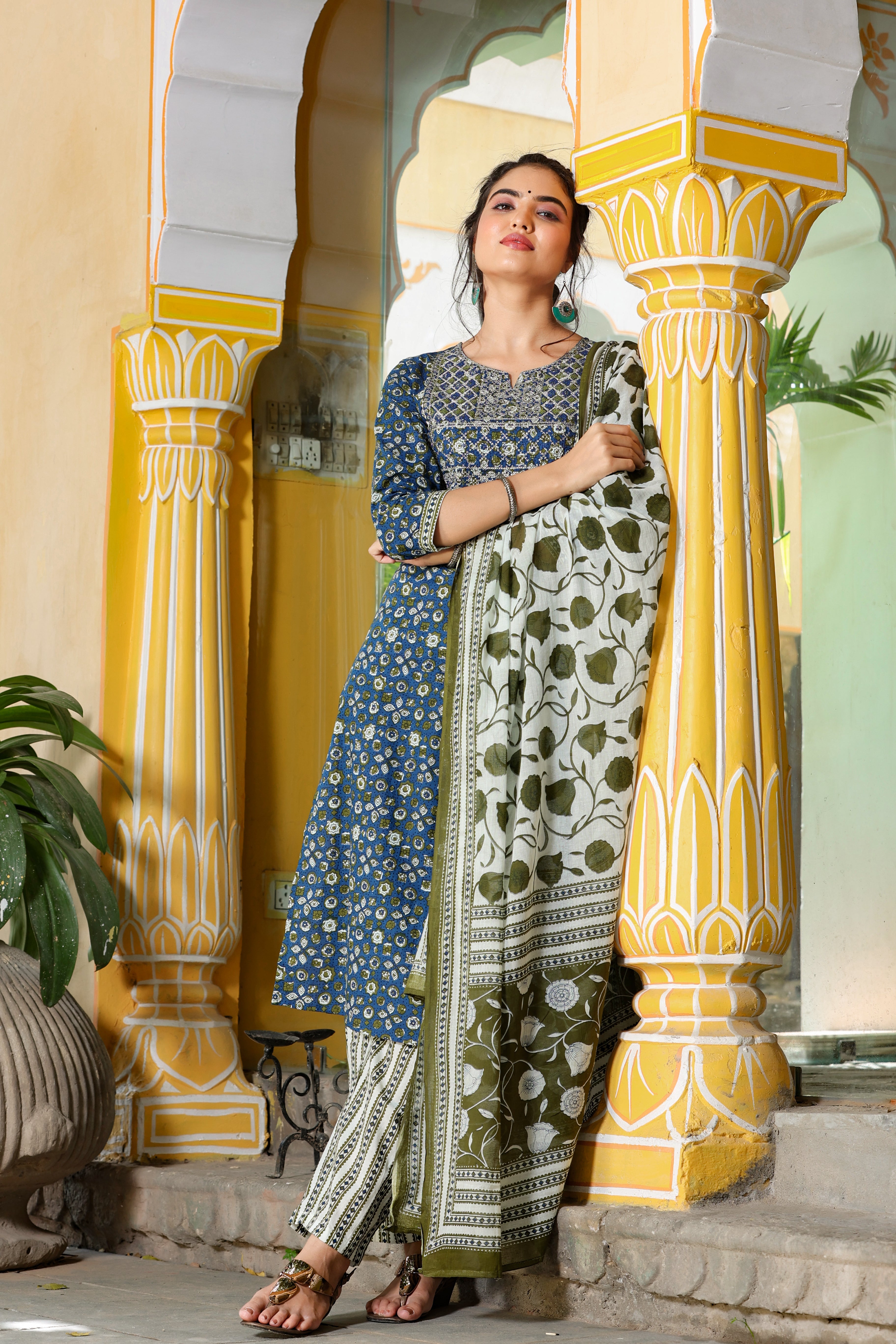 NOZ2TOZ - Made In INDIA.