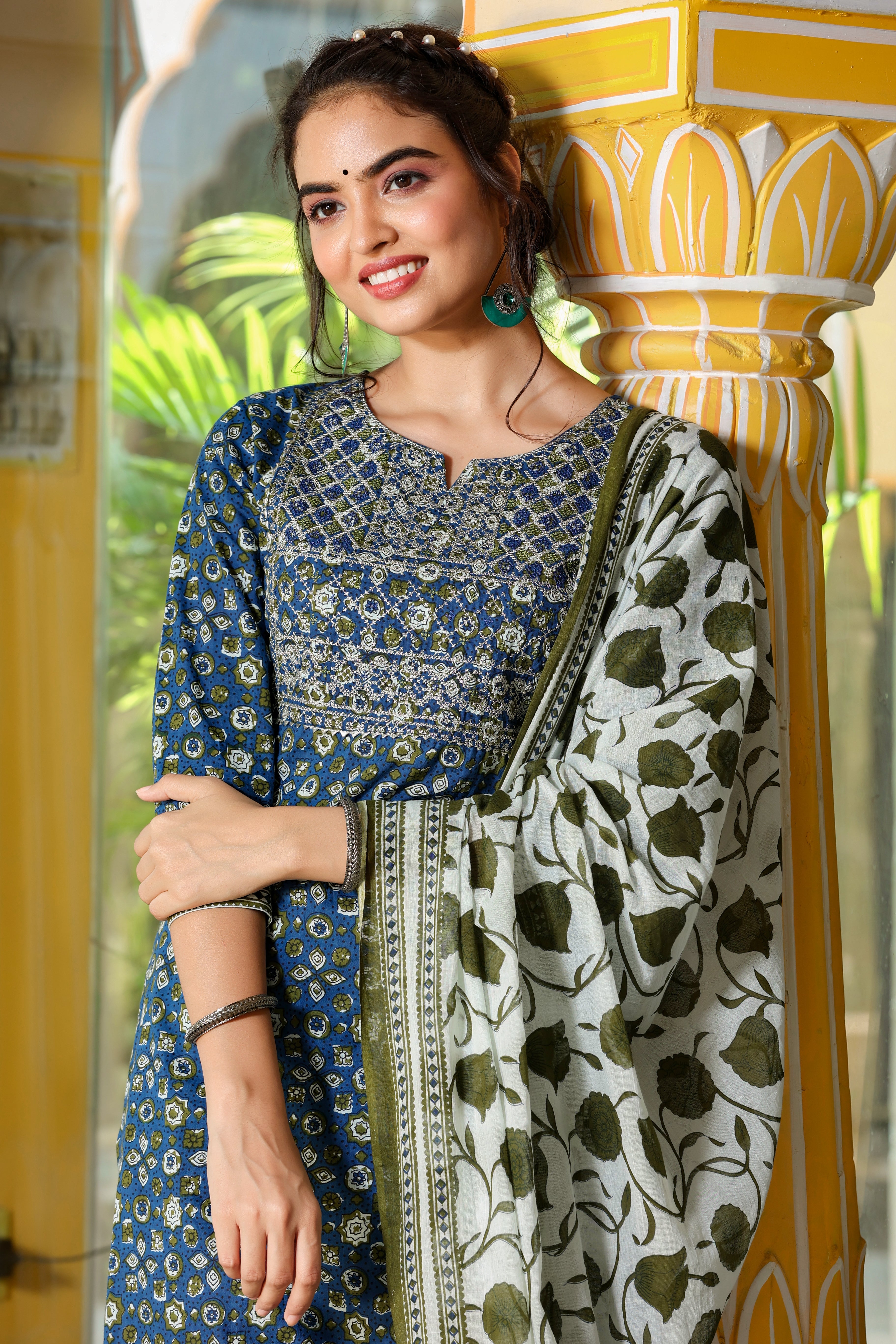 NOZ2TOZ - Made In INDIA.