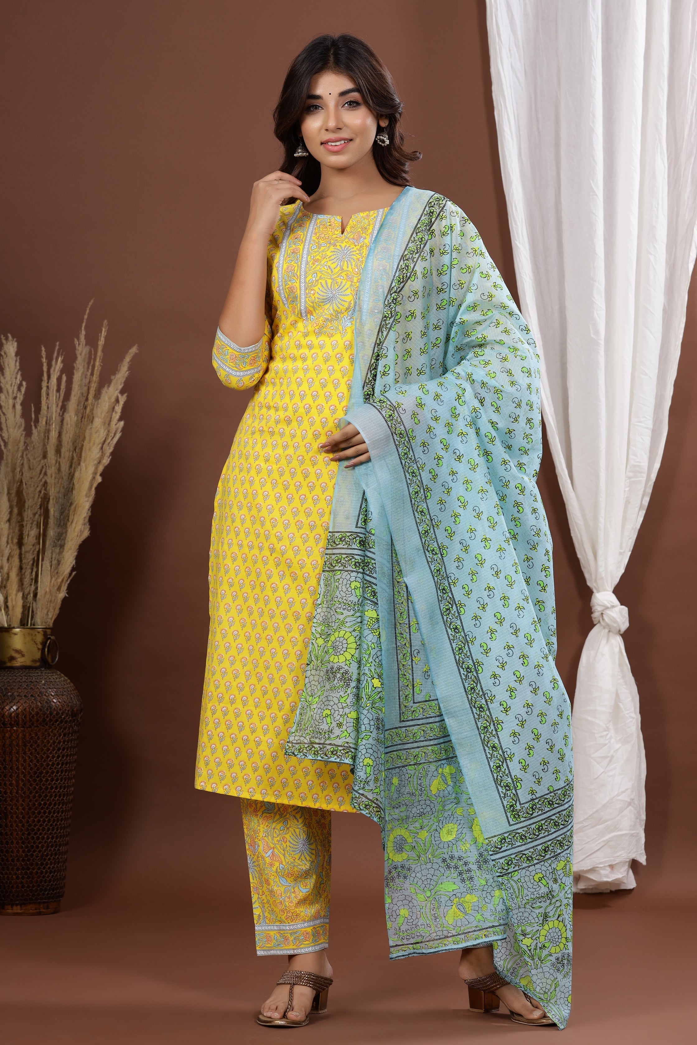 NOZ2TOZ - Made In INDIA.