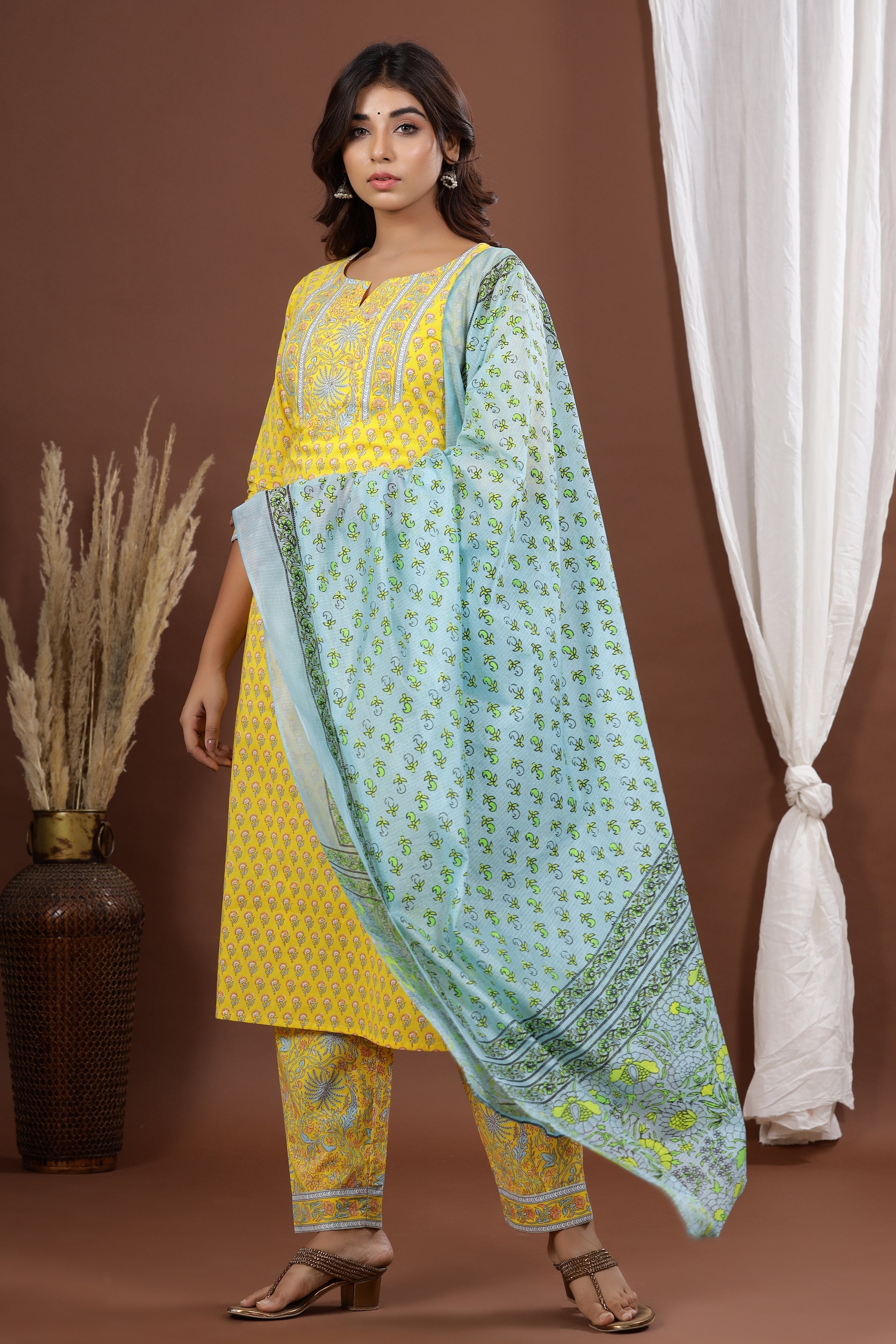 NOZ2TOZ - Made In INDIA.