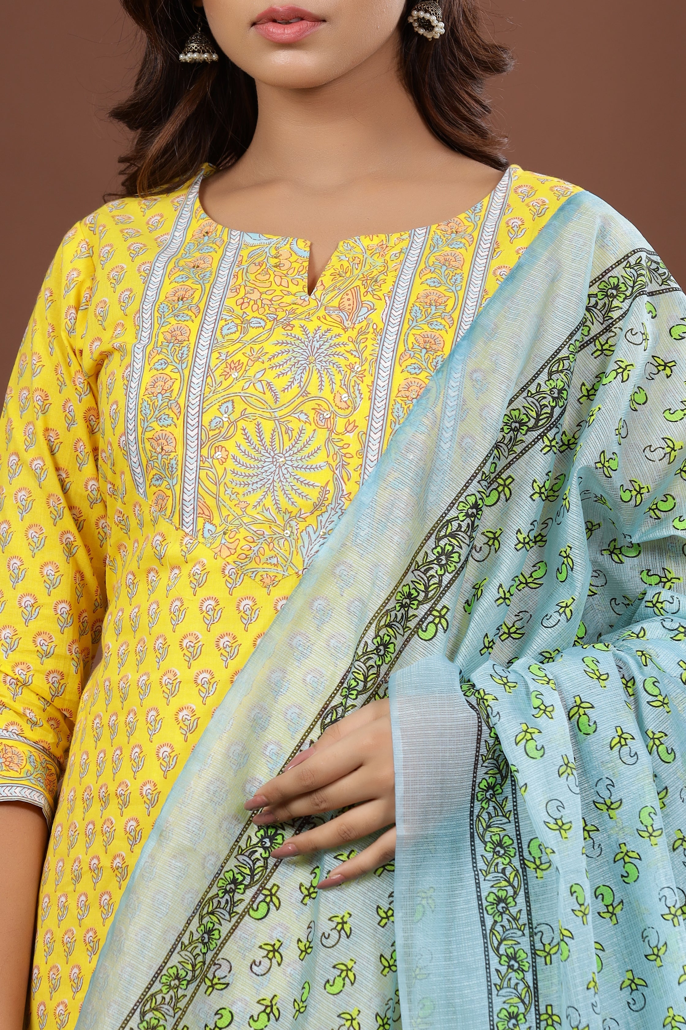 NOZ2TOZ - Made In INDIA.