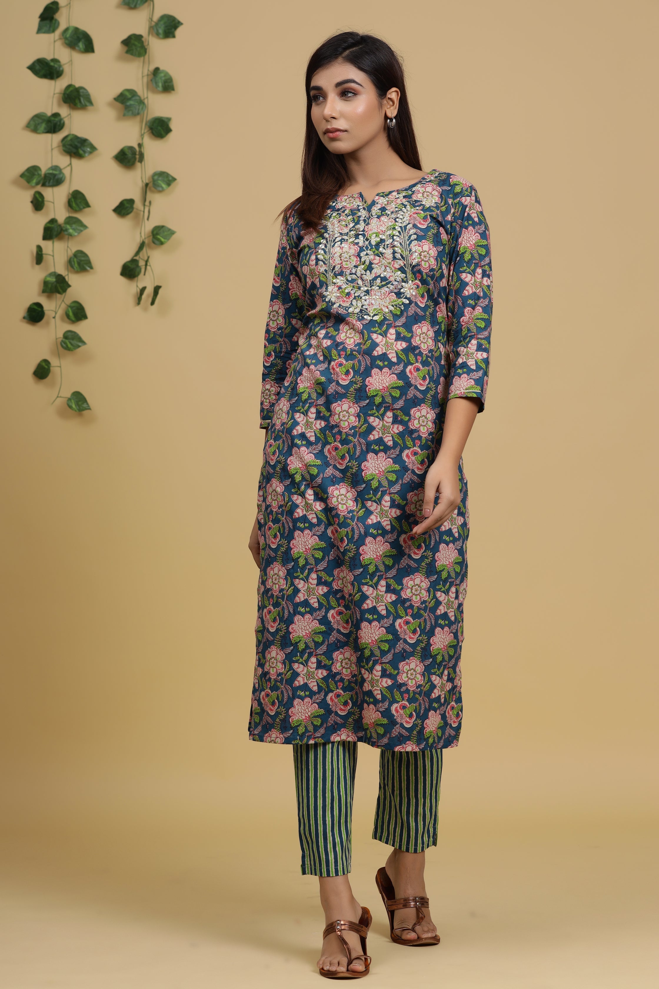 NOZ2TOZ - Made In INDIA.