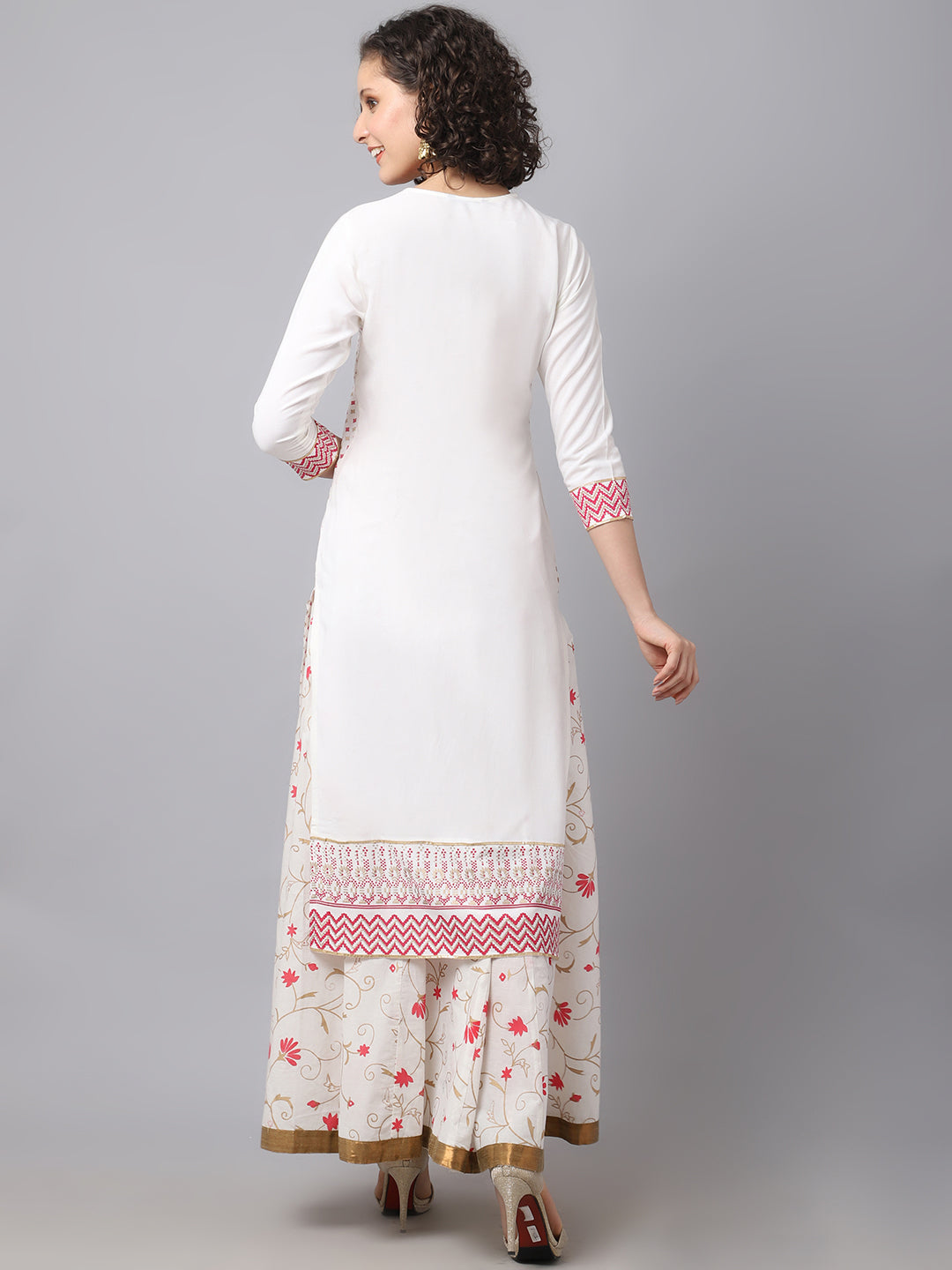 Women Off White Geometric Embroidered Thread Work Kurta and printed skirt