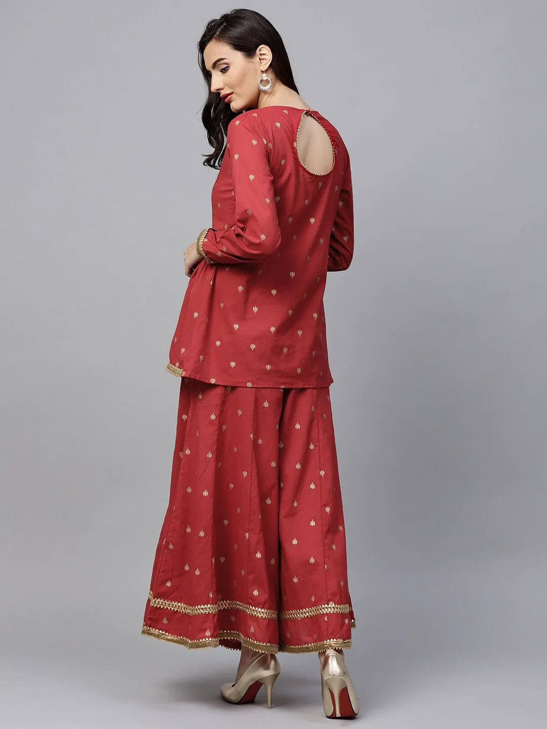 NOZ2TOZ - Made In INDIA.