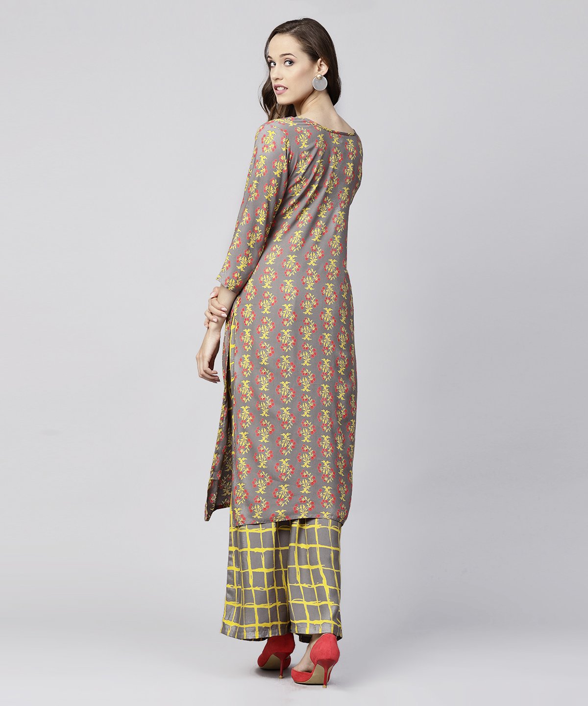 NOZ2TOZ - Made In INDIA.