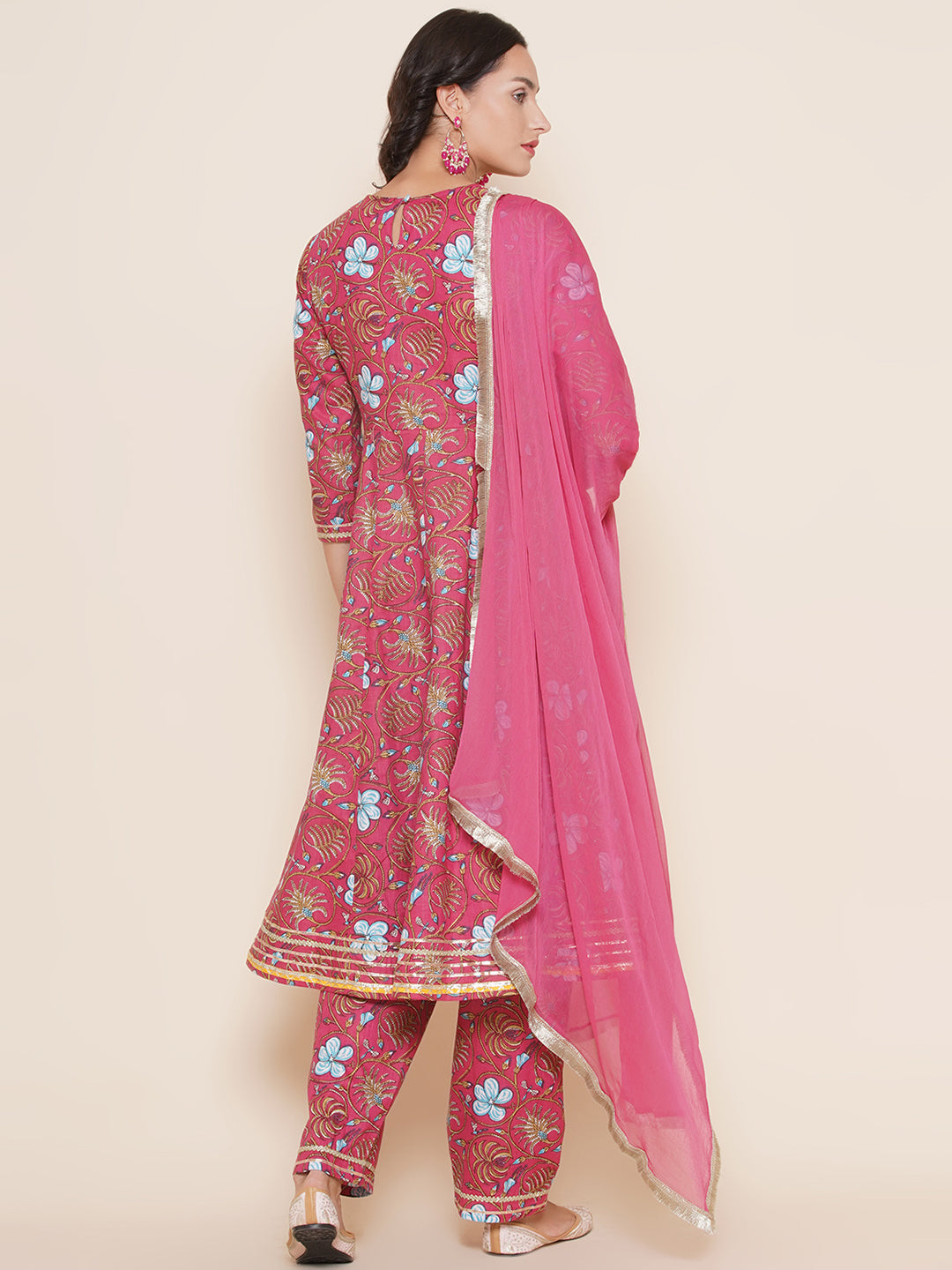 NOZ2TOZ - Made in INDIA.