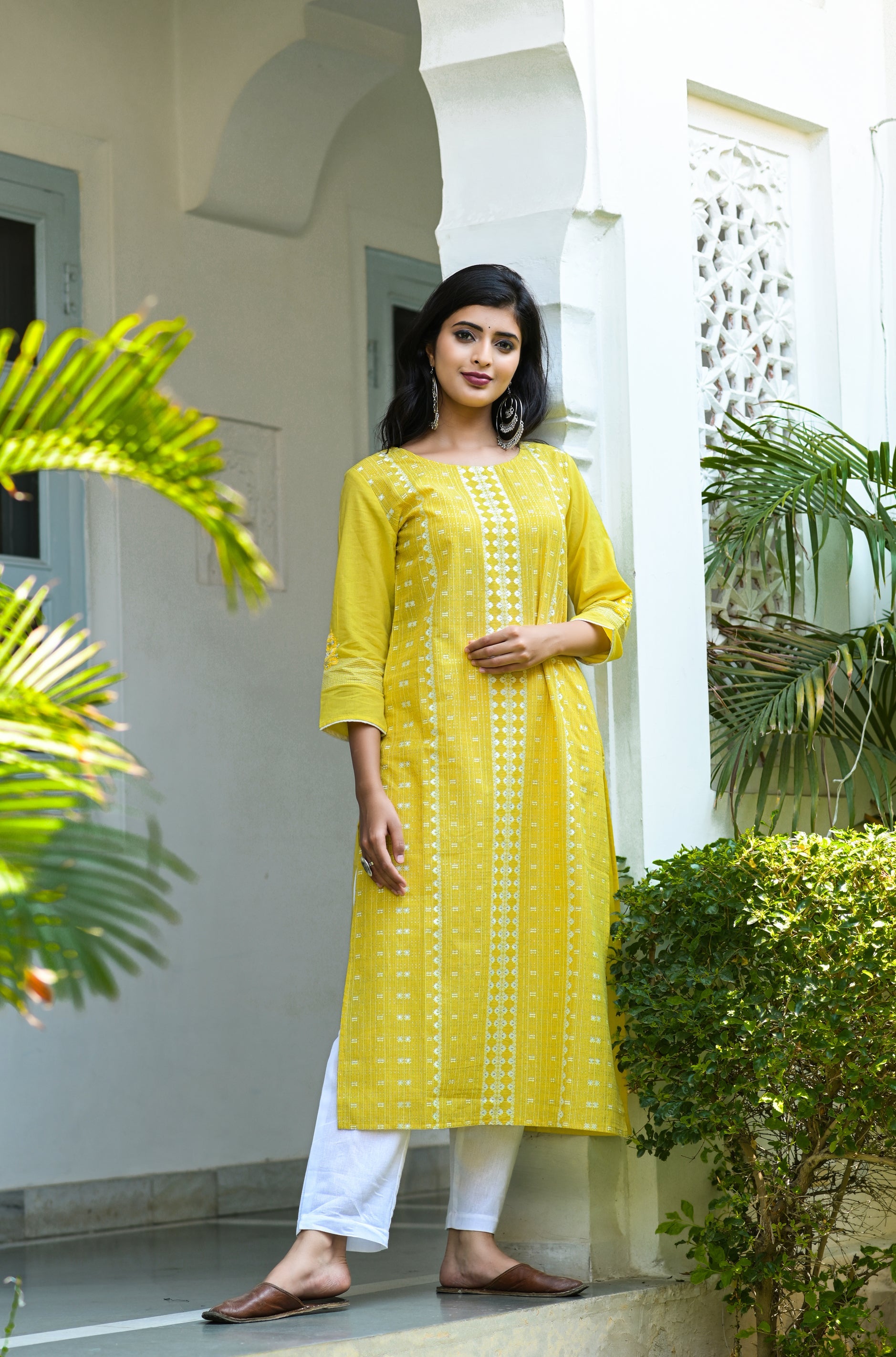 NOZ2TOZ - Made In INDIA.