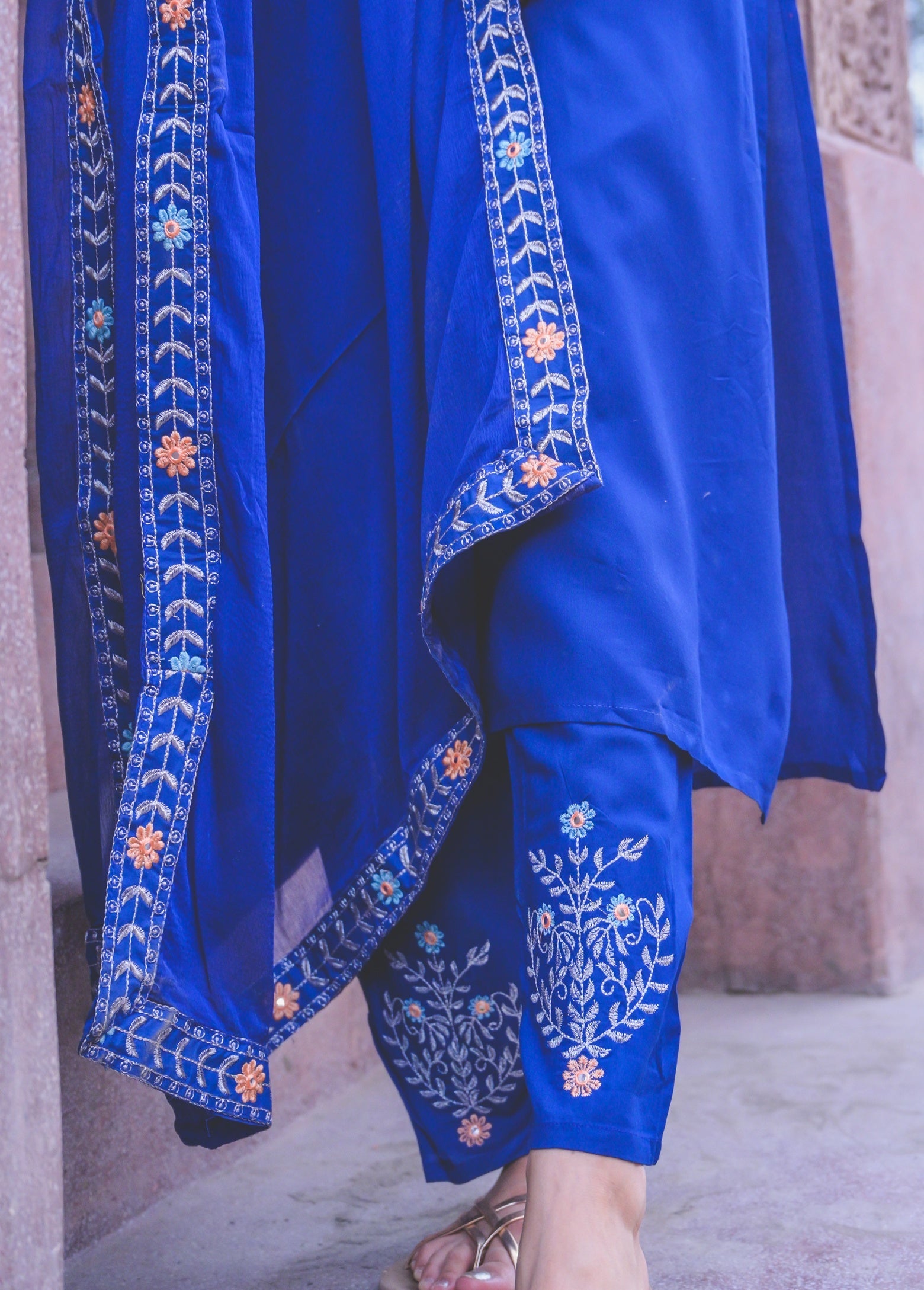 Women Blue Solid Kurta with Trousers Dupatta