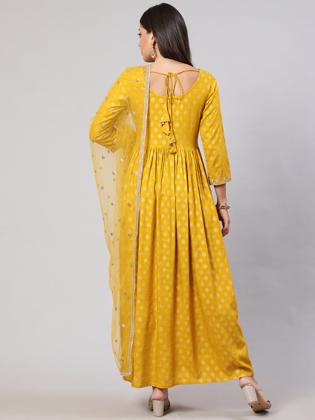 NOZ2TOZ - Made In INDIA.