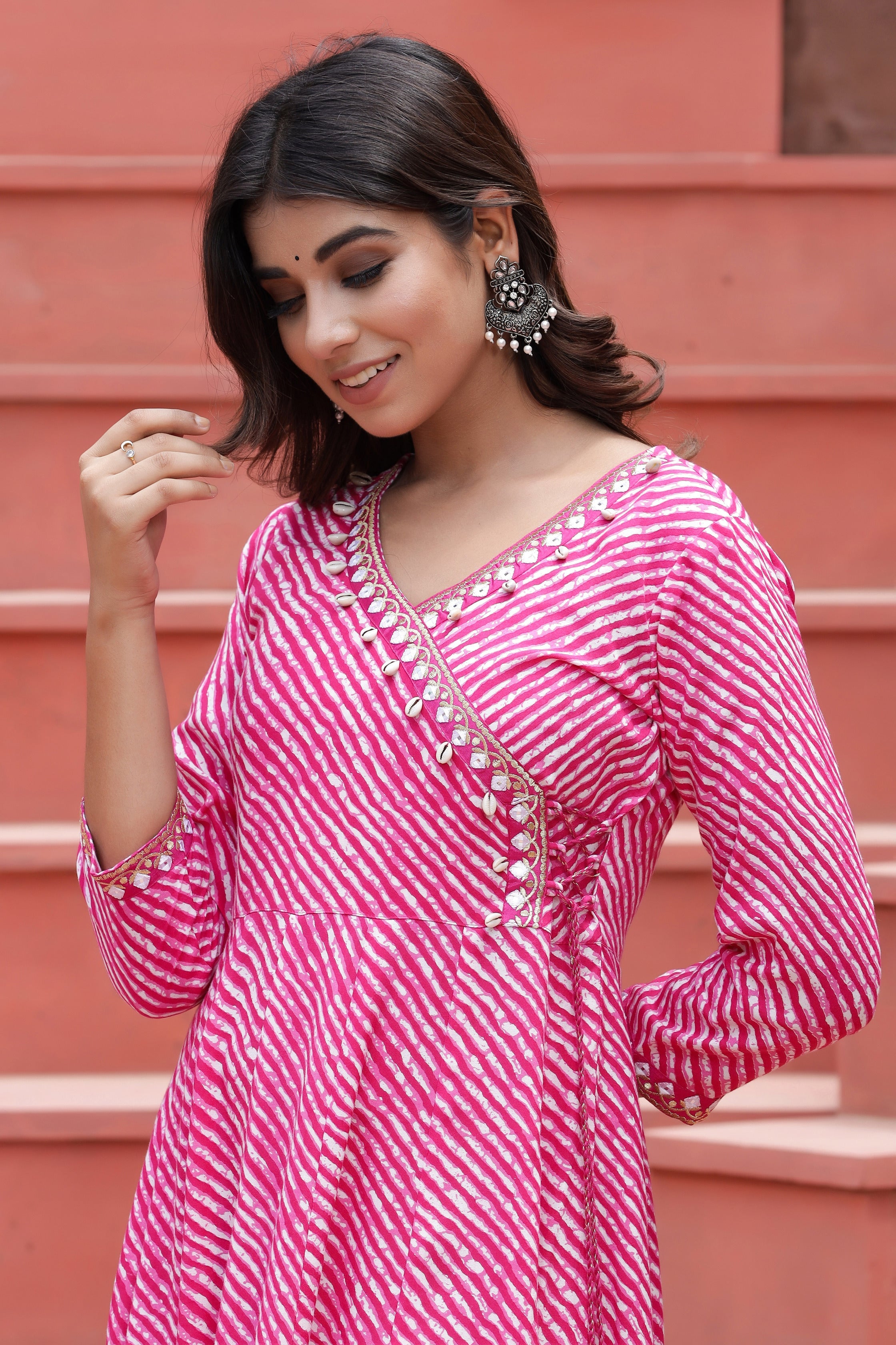 Women Pink Lehariya Printed Dress