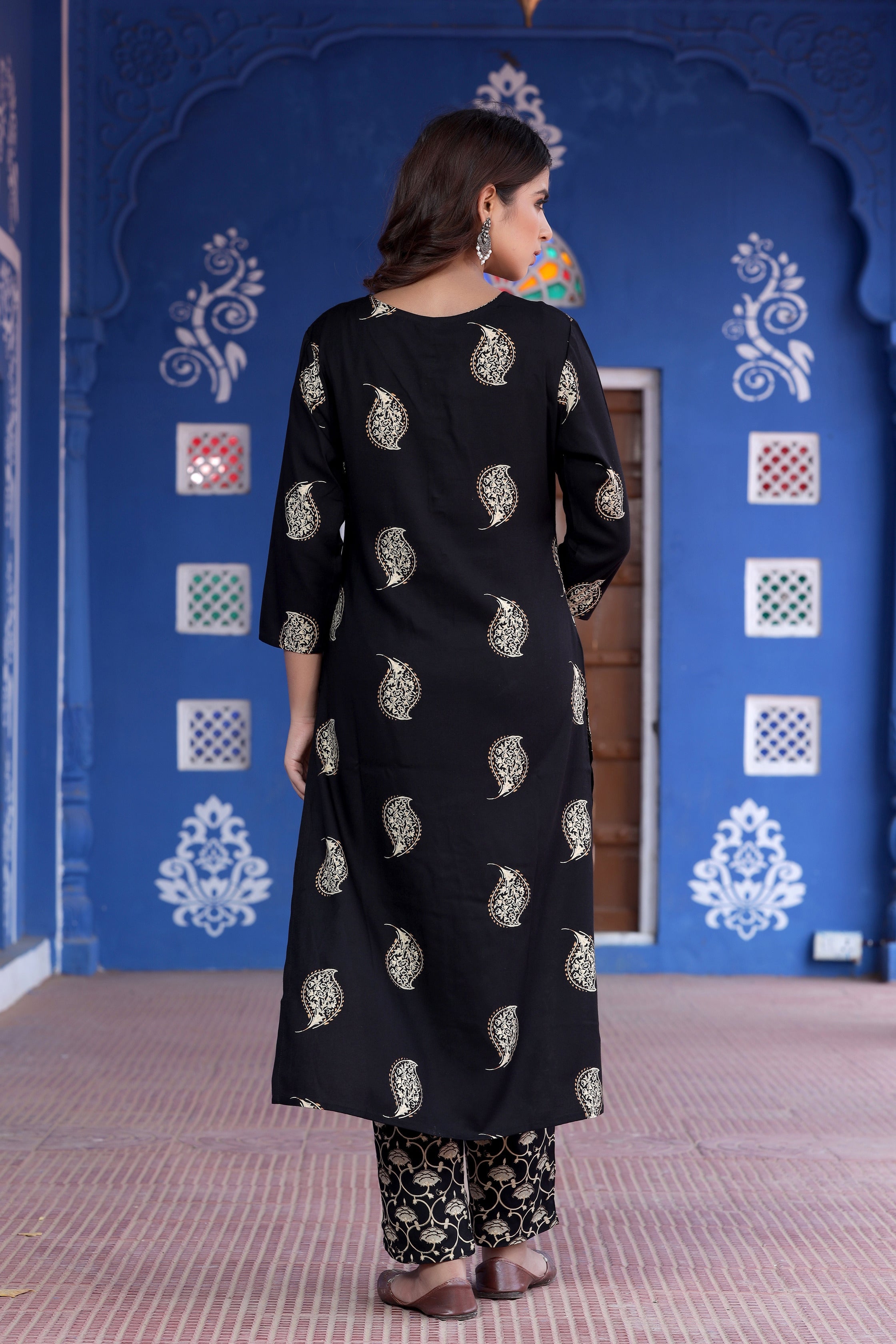 NOZ2TOZ - Made In INDIA.