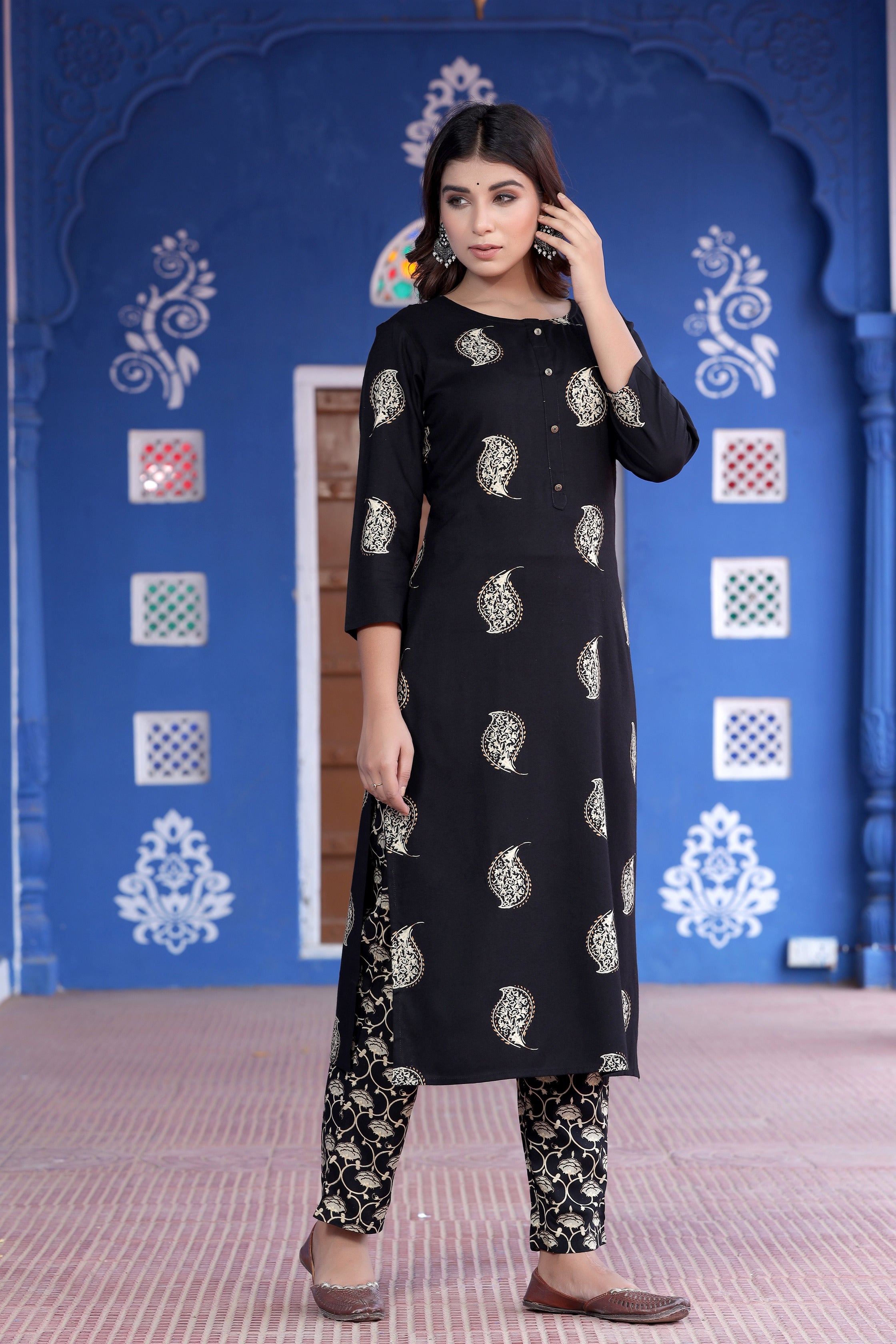NOZ2TOZ - Made In INDIA.