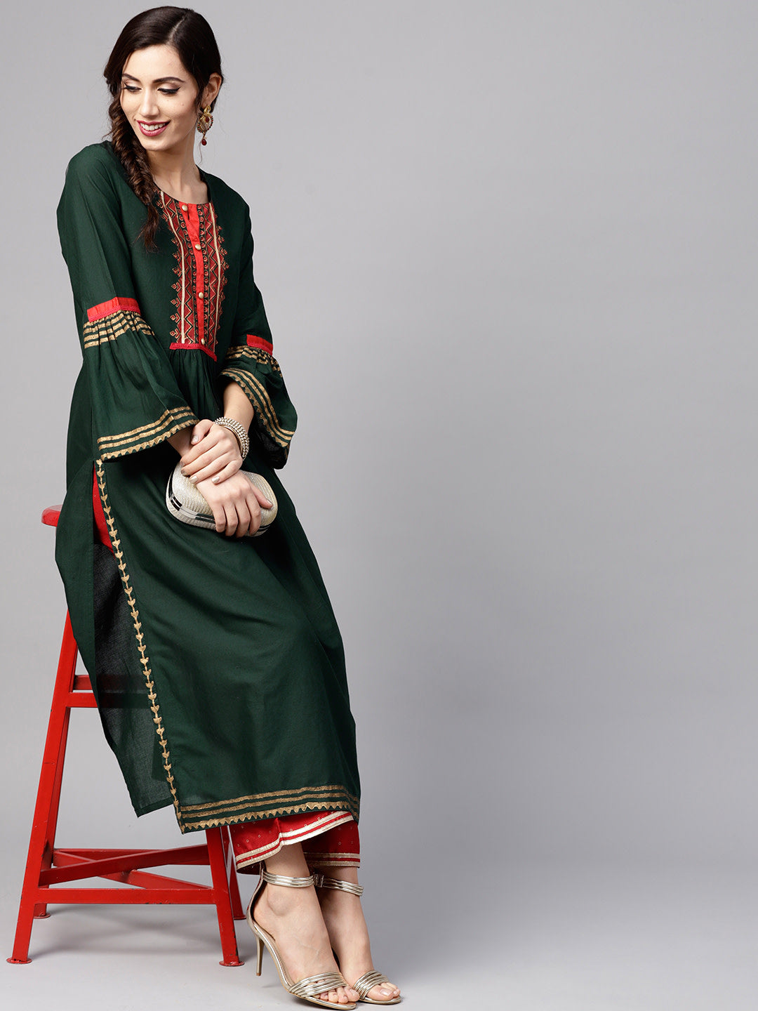Women Green yoke design straight kurta with block print detail - NOZ2TOZ