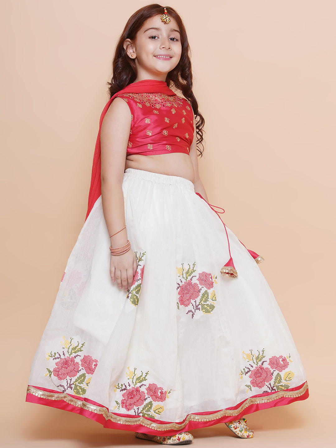 Girls Peach embroidered choli & floral embroidered Design Lehenga With Dupatta