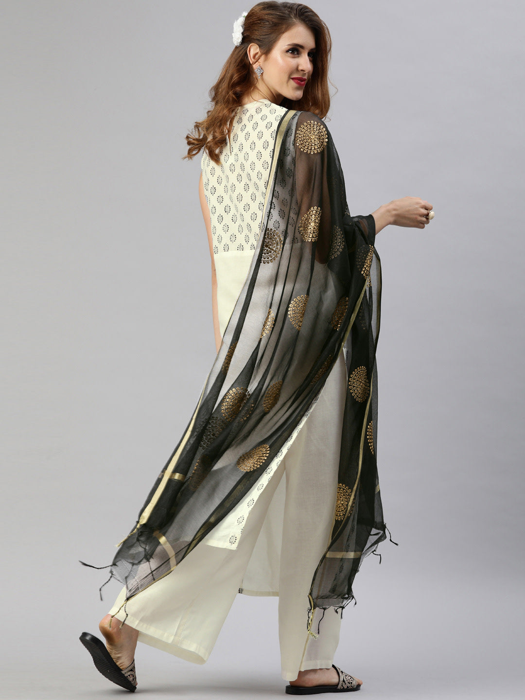 Women White and black printed kurta with palazzos and dupatta - NOZ2TOZ