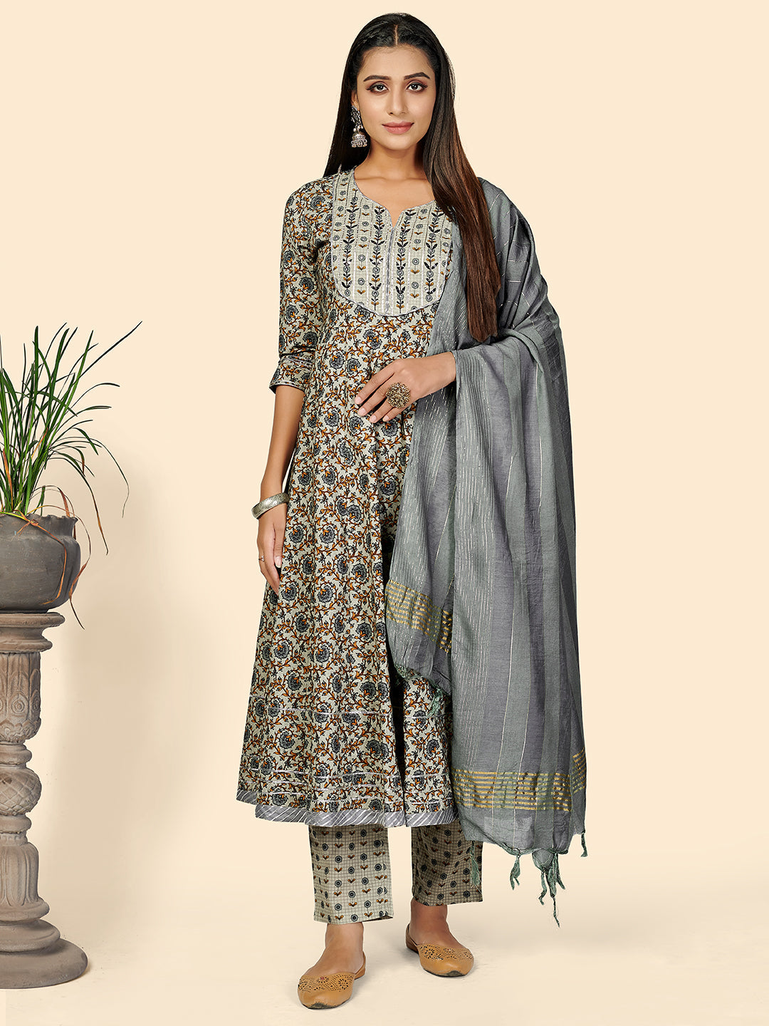 NOZ2TOZ - Made In INDIA.