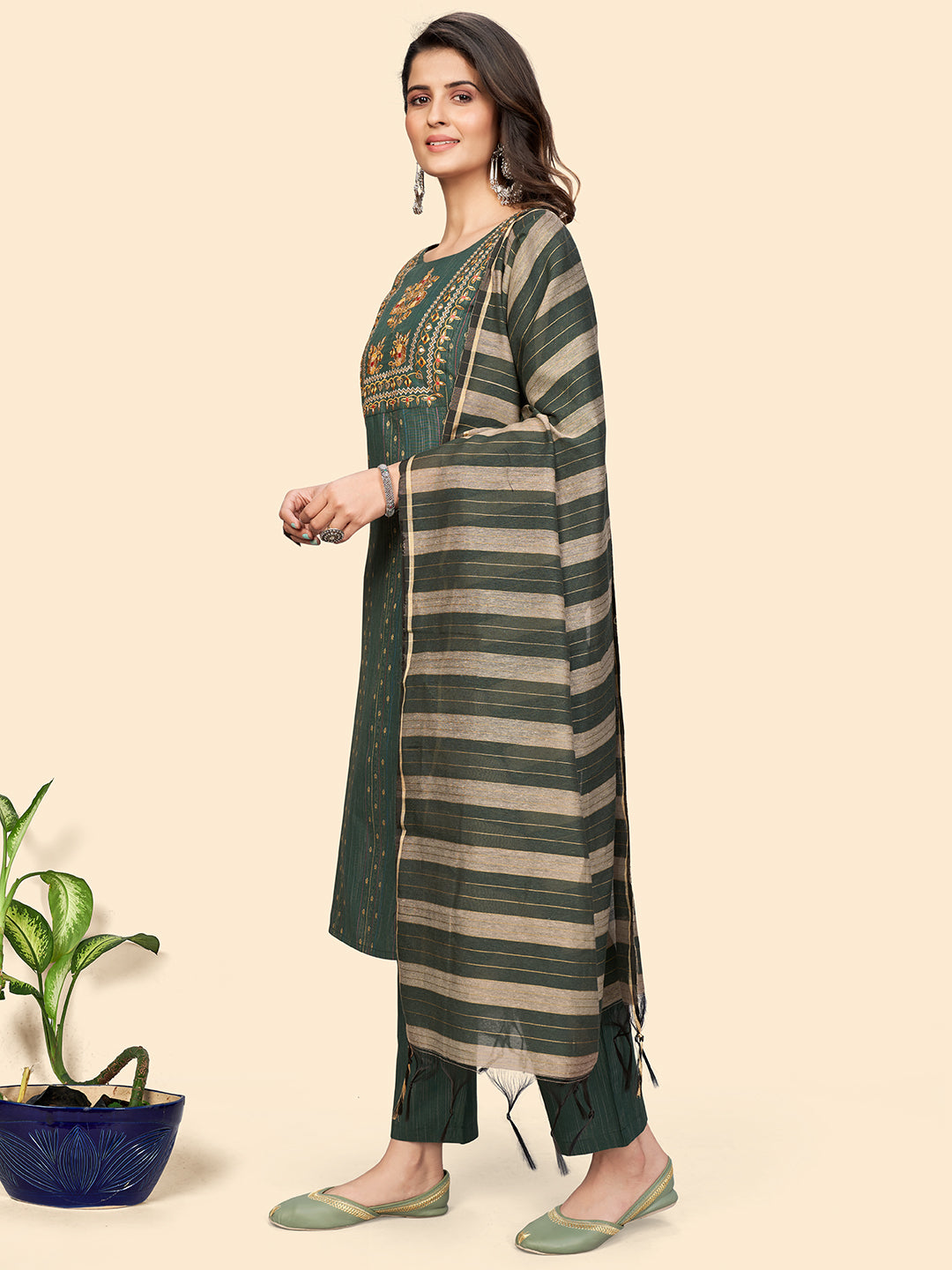 NOZ2TOZ - Made In INDIA.