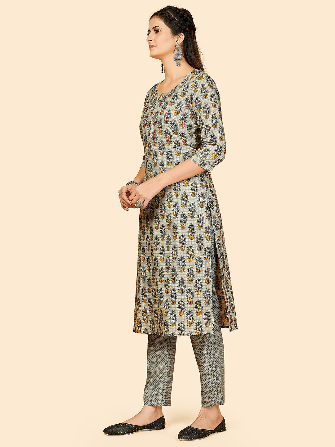 NOZ2TOZ - Made In INDIA.