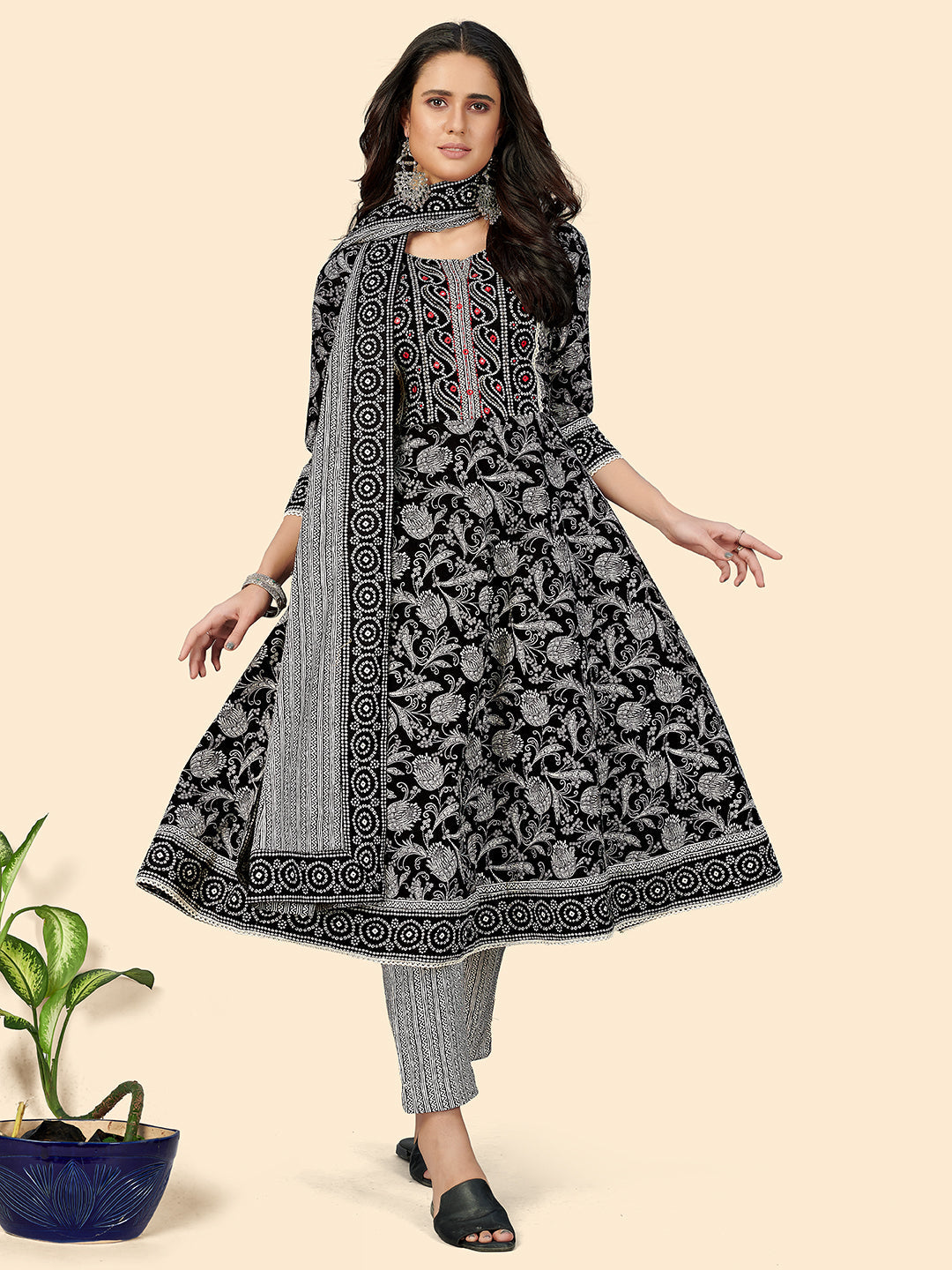 NOZ2TOZ - Made In INDIA.