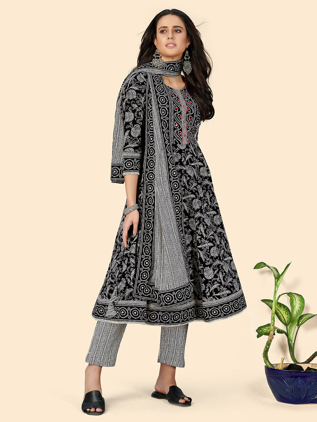 NOZ2TOZ - Made In INDIA.
