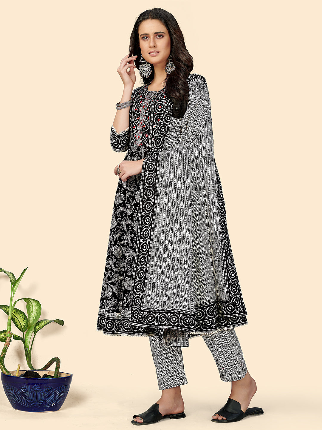 NOZ2TOZ - Made In INDIA.