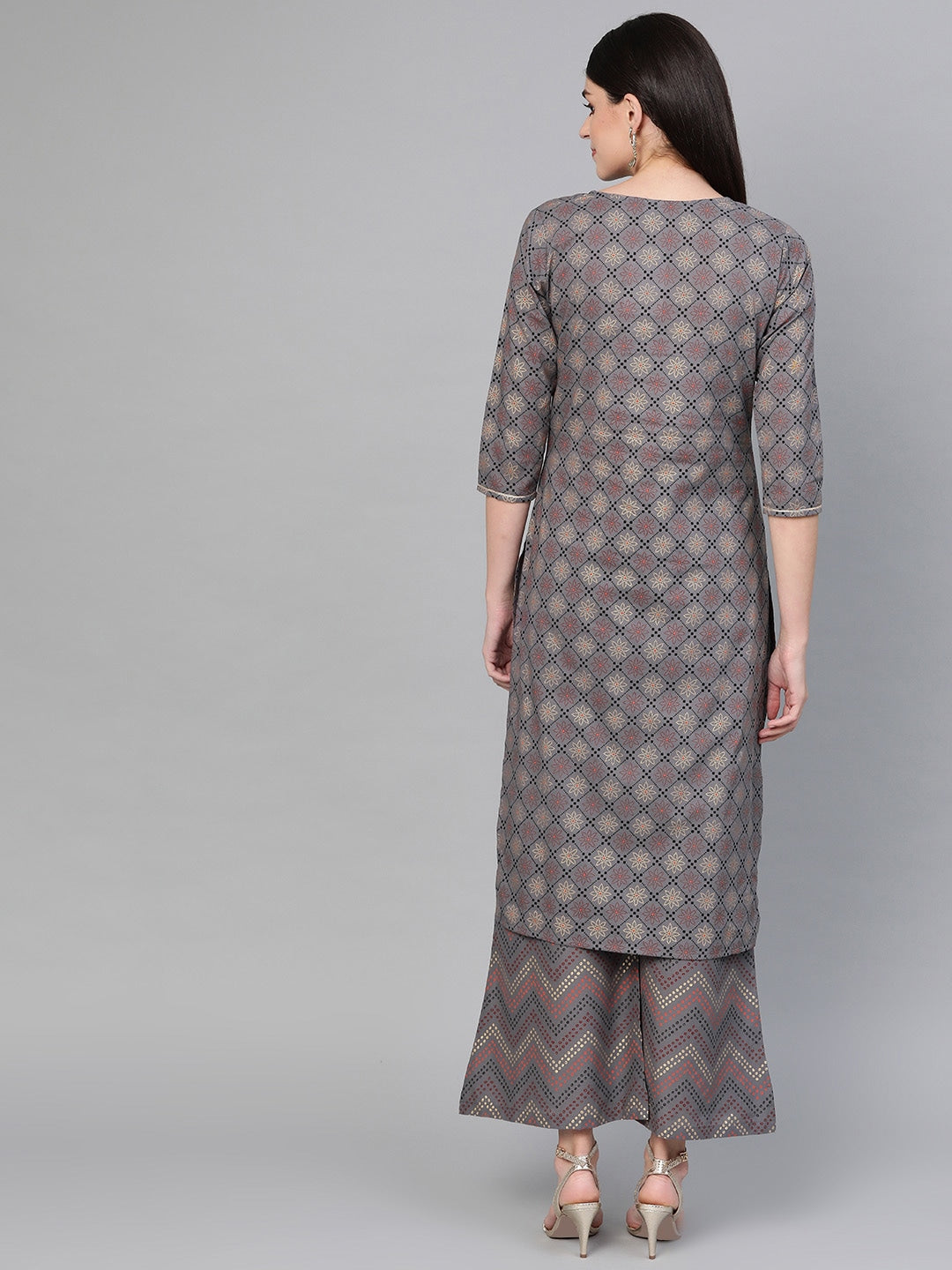 NOZ2TOZ - Made In INDIA.